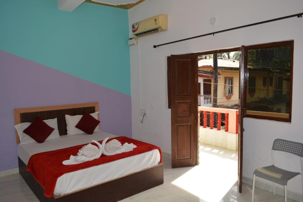 Esther Guest House Calangute Zimmer foto